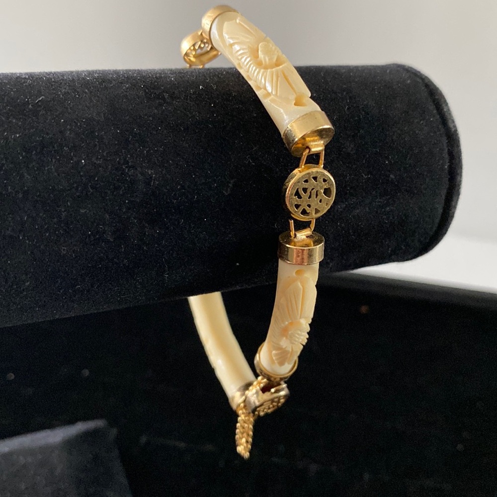 Vintage Asian style bracelet